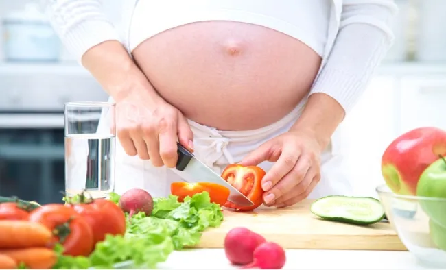 chế độ ăn dinh dưỡng cho mẹ bầu