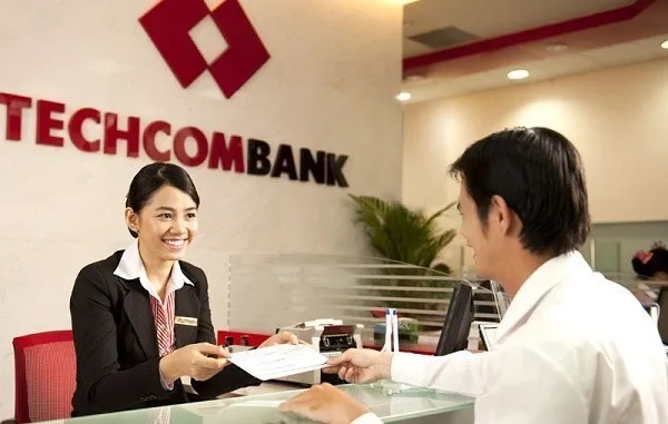 Mở thẻ tín dụng Techcombank tại chi nhánh ngân hàng