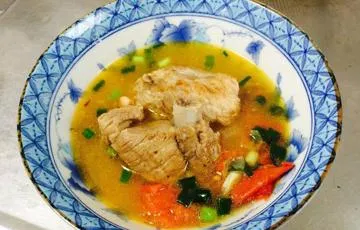 Canh sườn nấu sấu