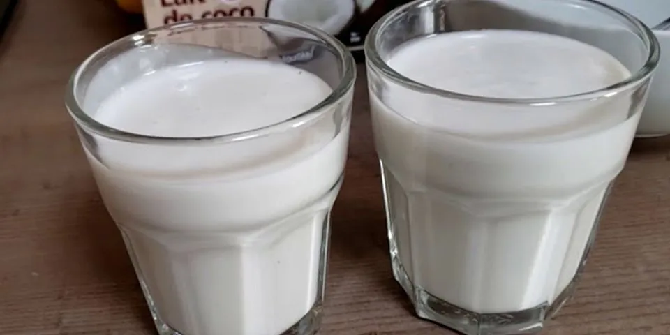 Cách làm sữa dừa từ nước cốt dừa