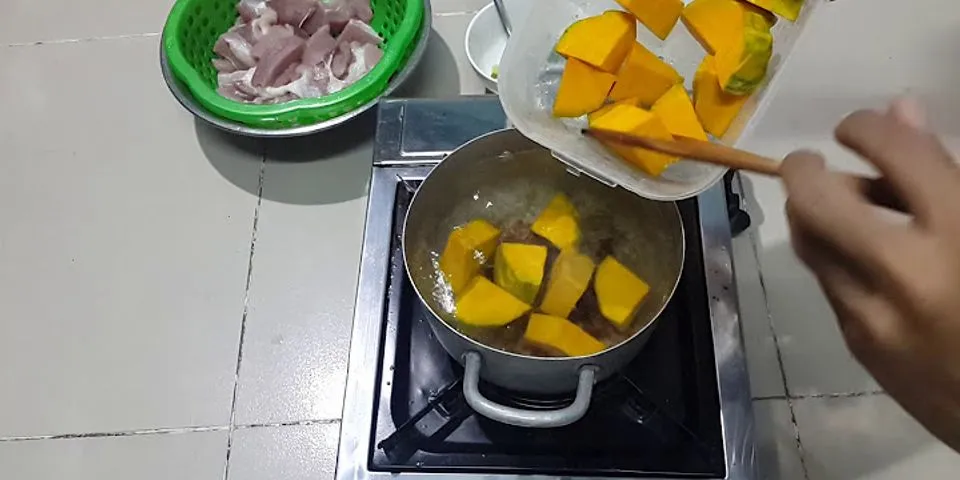 Cách nấu canh bí đỏ nhồi thịt