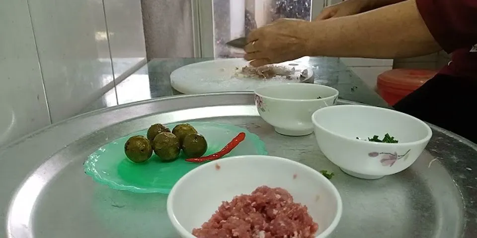 Cách nấu canh sấu thịt băm cà chua