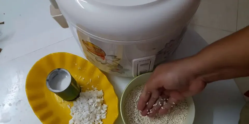 Cách nấu xôi trắng nước cốt dừa bằng nồi cơm điện