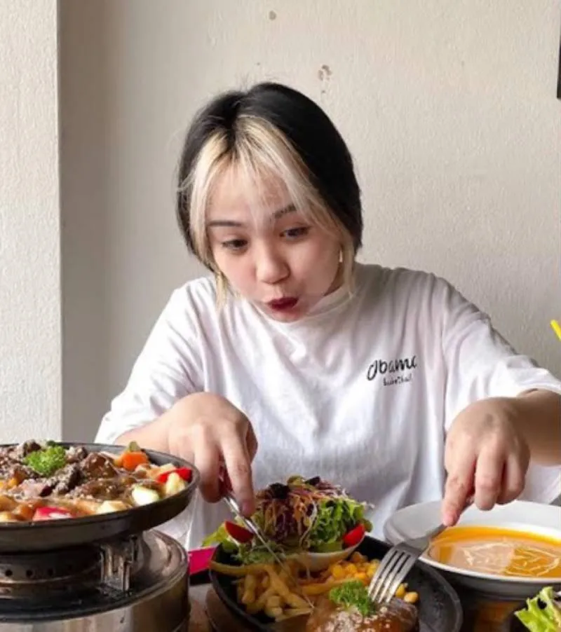 Tiểu Màn Thầu: Cô nàng food reviewer triệu view trên TikTok - Hình 7